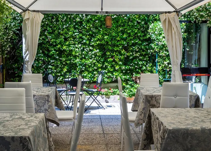 Hotel Apostoli Garden