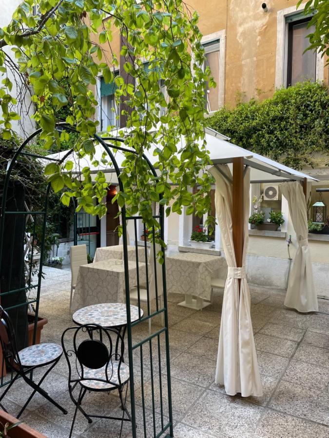 Apostoli Garden Venecia